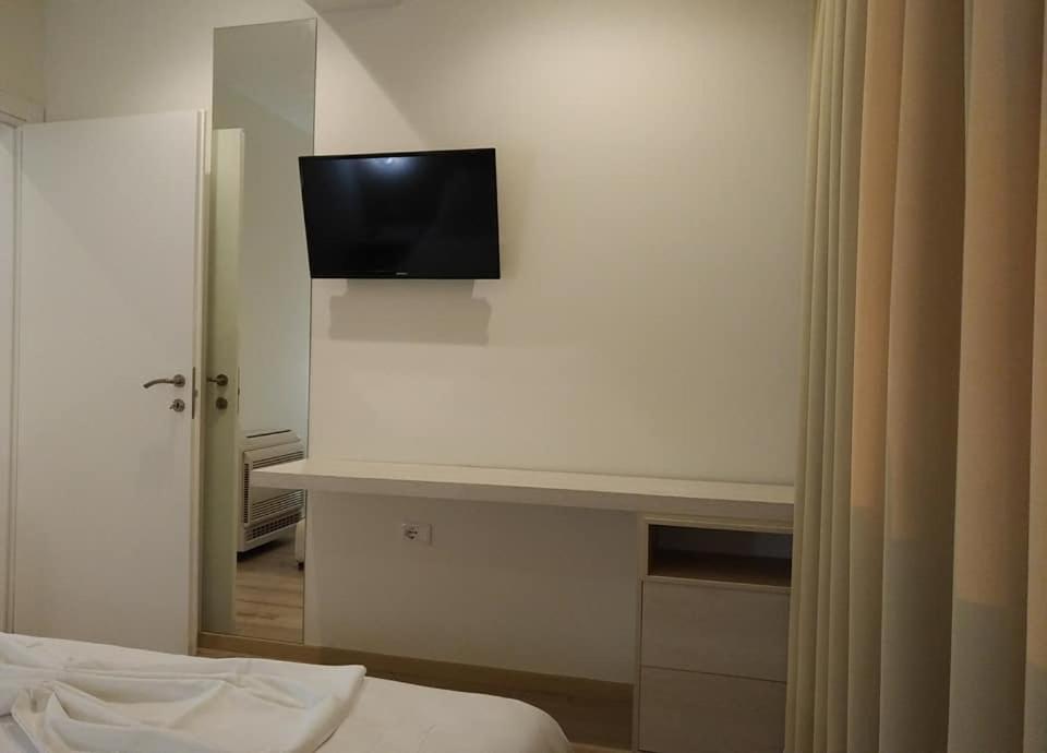 Deluxe Sea Apartment Vlore Bagian luar foto
