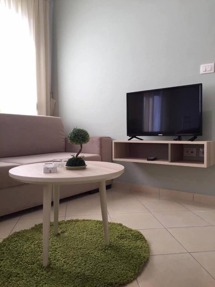 Deluxe Sea Apartment Vlore Bagian luar foto